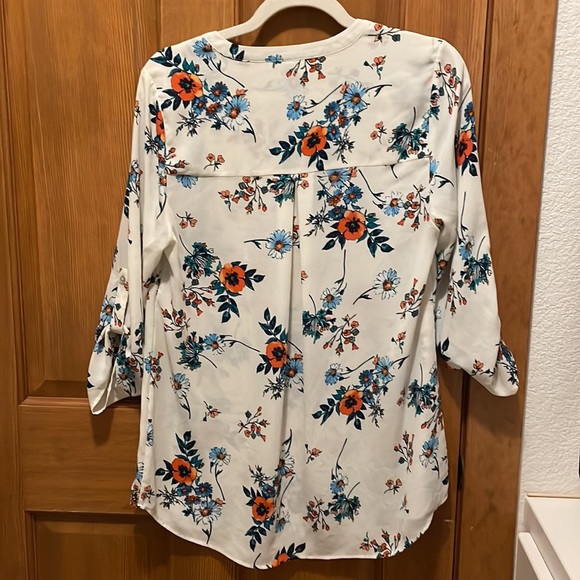 Floral Blouse - Picture 2 of 3